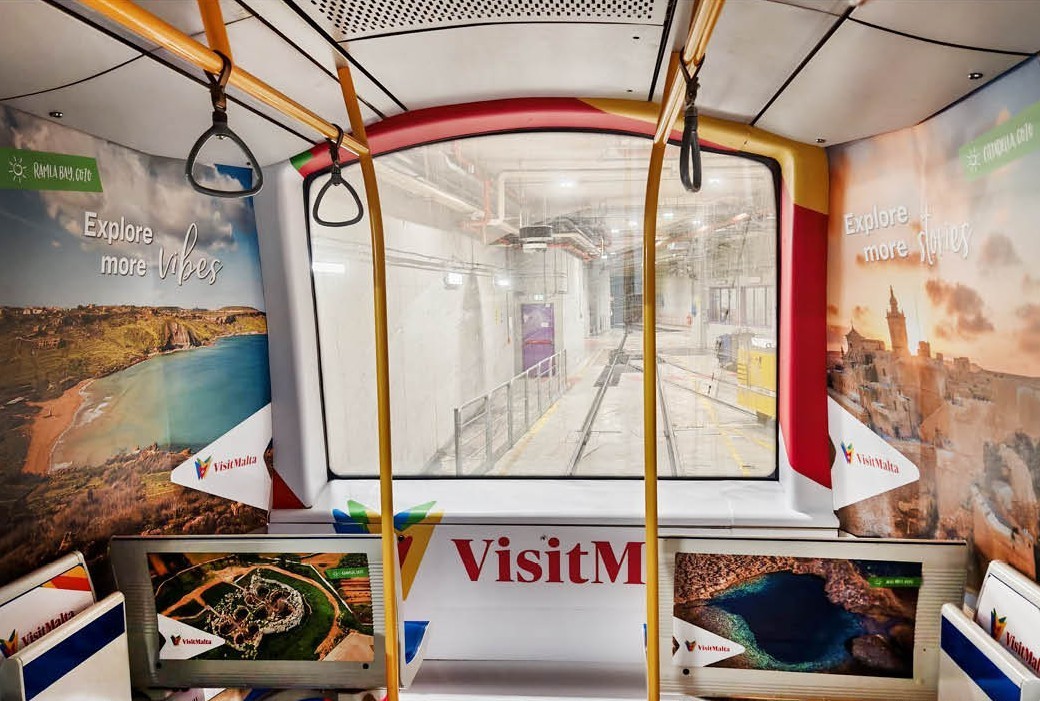 Allestimento Partial Immersive VisitMalta testa treno su un vagone M5