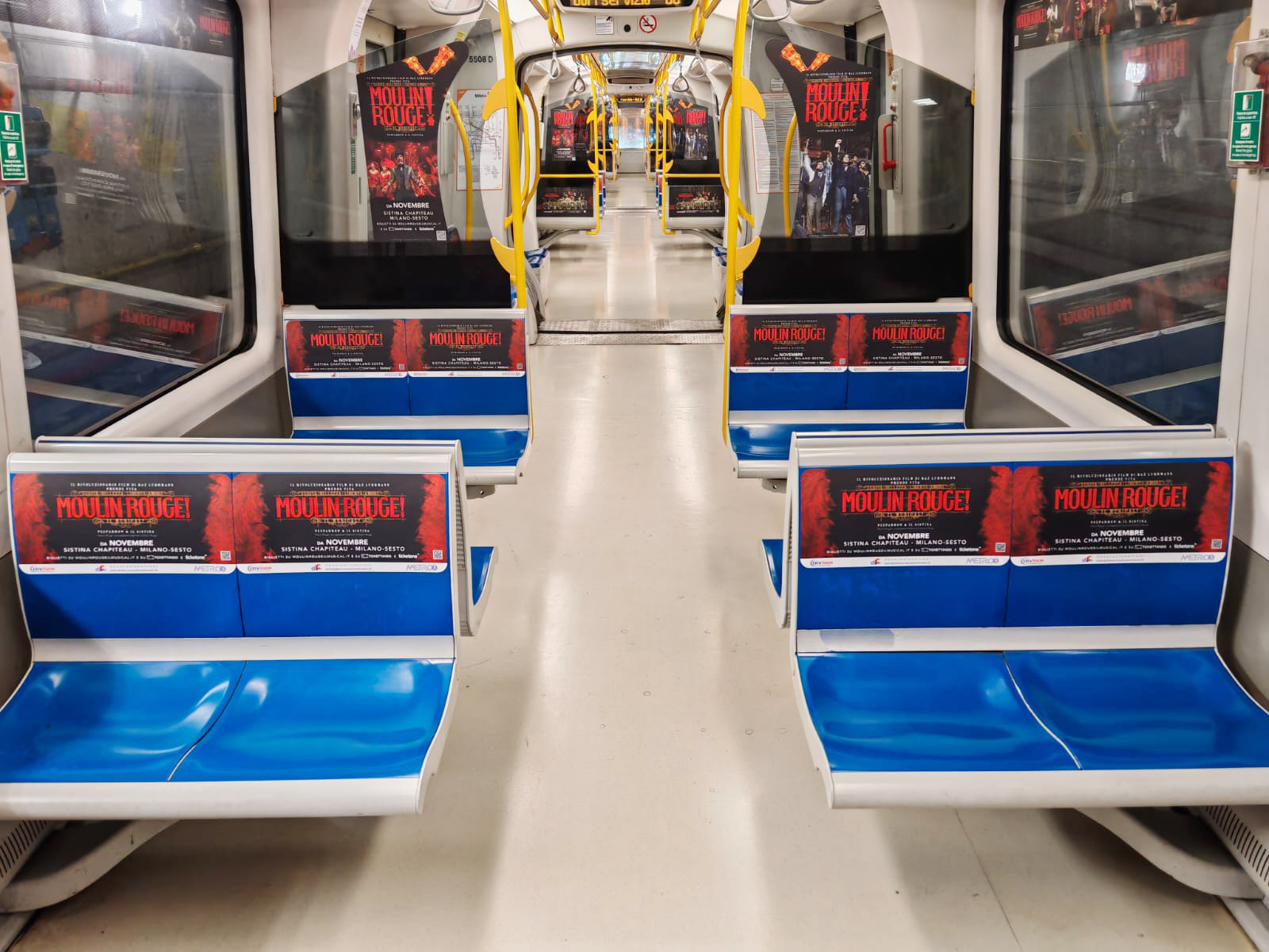 Burlesque · allestimento Plus su treno M5