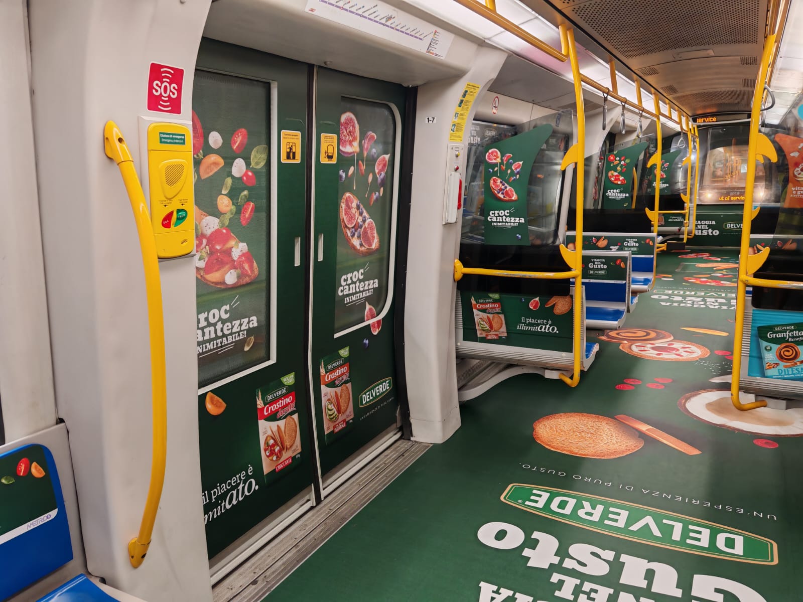 Delverde · allestimento Partial Immersive su treno M5