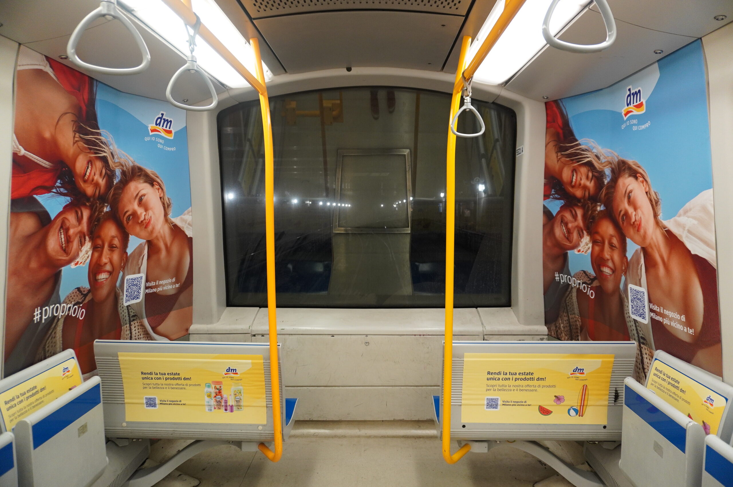 DM Drogerie Markt · allestimento Plus + 4 Doors su treno M5
