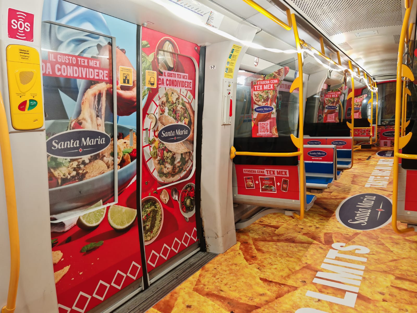 Eurofood S.Maria Tex Mex · allestimento Partial Immersive su treno M5