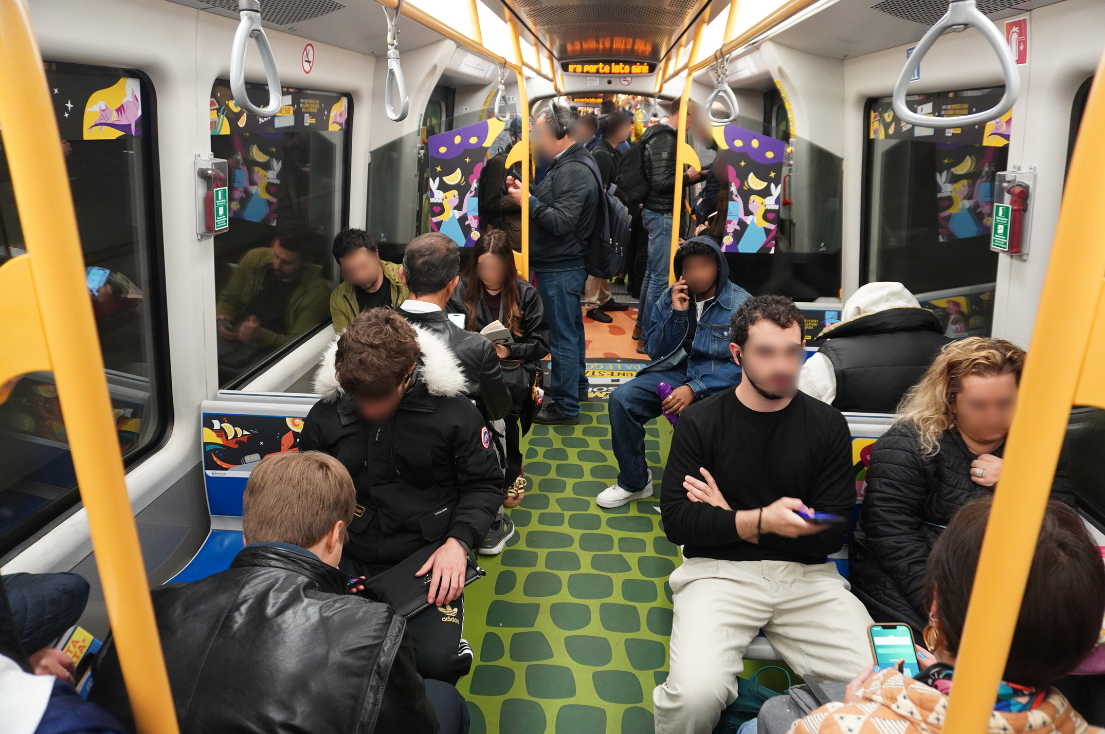 LemonSoda · allestimento Partial Immersive su treno M5