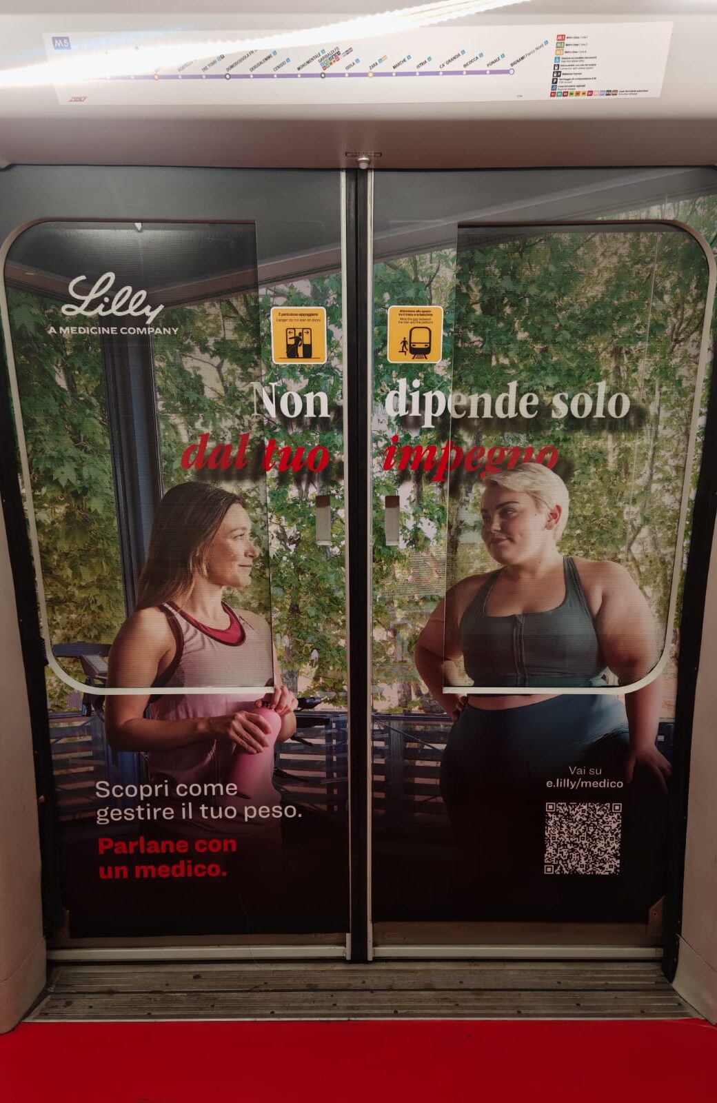 Lilly · A Medicine Company · allestimento Partial Immersive su treno M5