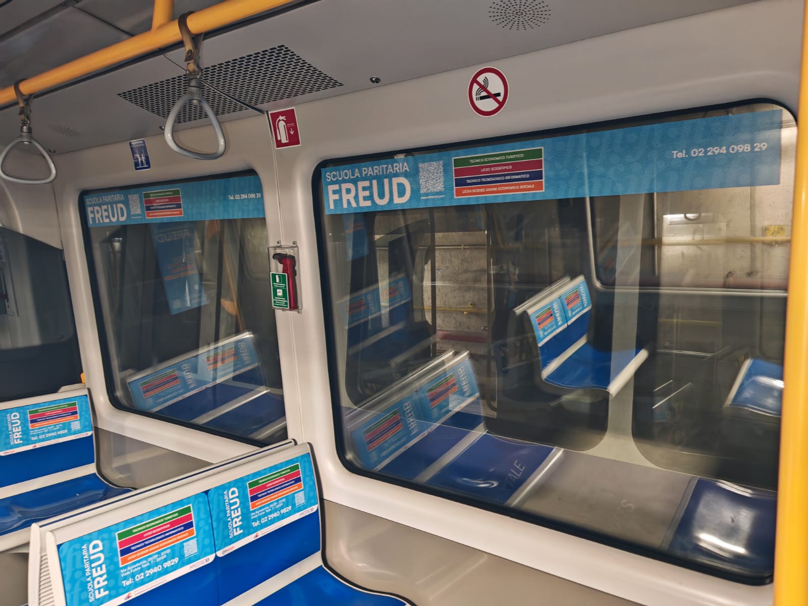 Scuola paritaria FREUD · allestimento Plus su treno M5